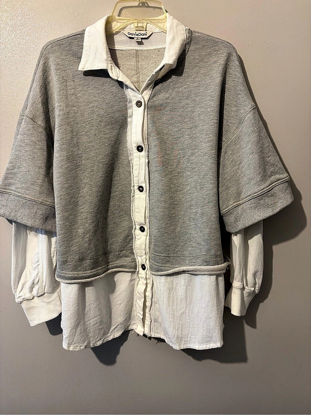 David & Dani Layered Button Front Top Gray & White Size Medium POL vibes